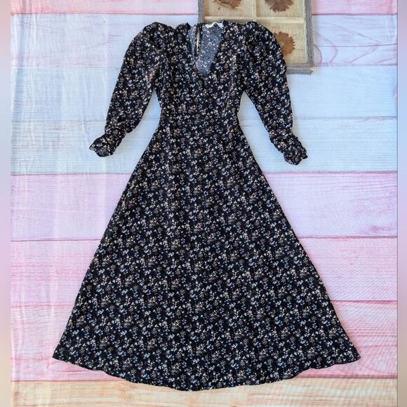 Astr the Label‎ Black Floral Puff Sleeve A-line Midi Dress XS Back Cutout - Picture 1 of 7